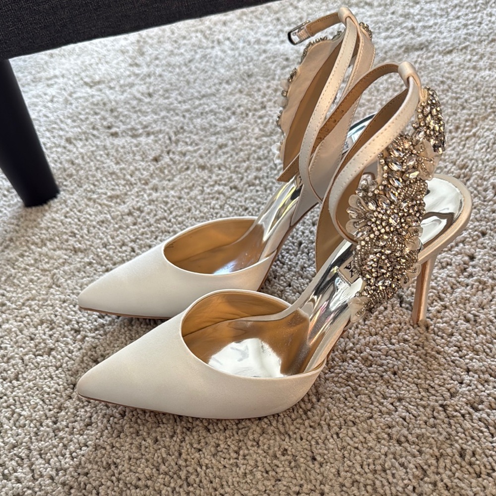 White High Heeled Stiletto Shoes with Ankle Strap and Glitter Material